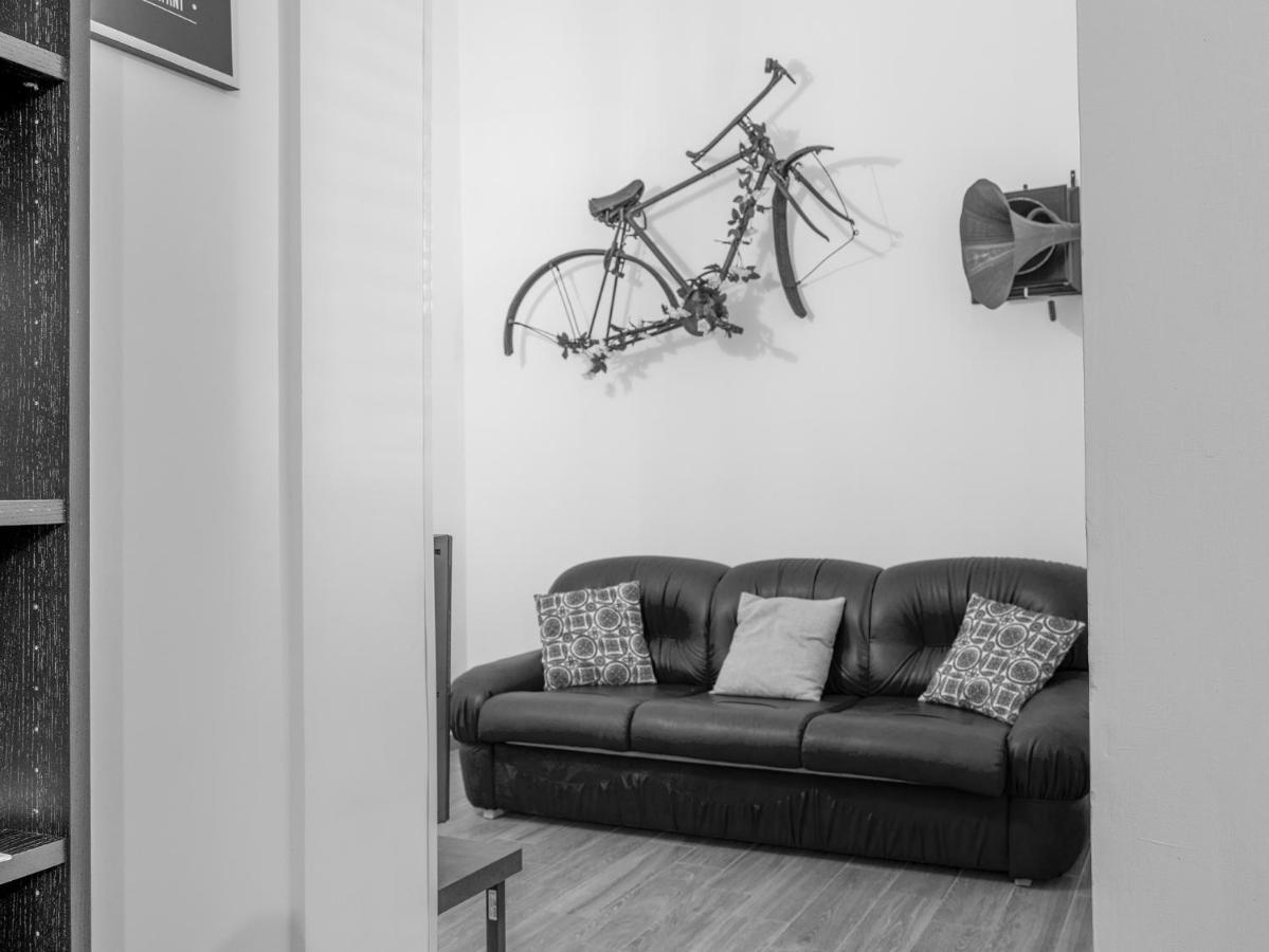 Primo Piano Apartment *